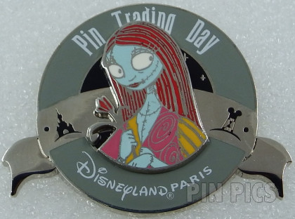 DLP - Pin Trading Day 2016 - Sally