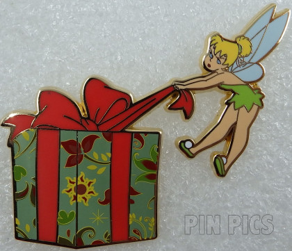 DLP - Tinker Bell - Peter Pan - 2019 Christmas Time Event - Tugging on the present's ribbon