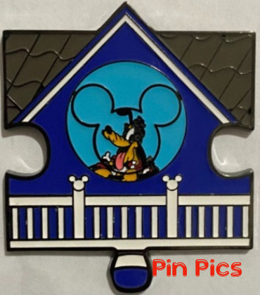 Loungefly - Pluto - Mickey and Friends Haunted House - Mystery