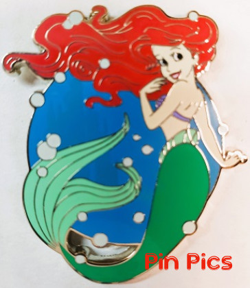 Ariel - Little Mermaid - Swimming With Bubbles