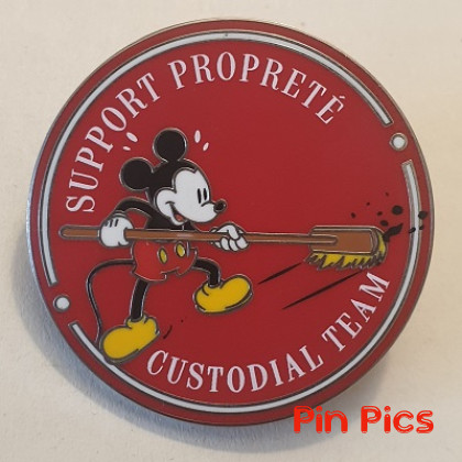 DLP - Mickey Sweeping - Support Proprete Custodial Team - Red
