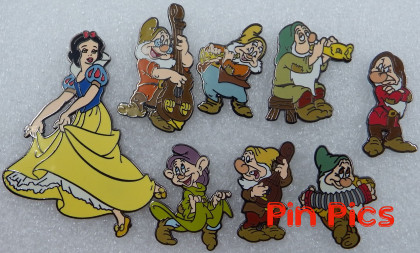 DS - Snow White and the 7 Dwarfs Pin Set