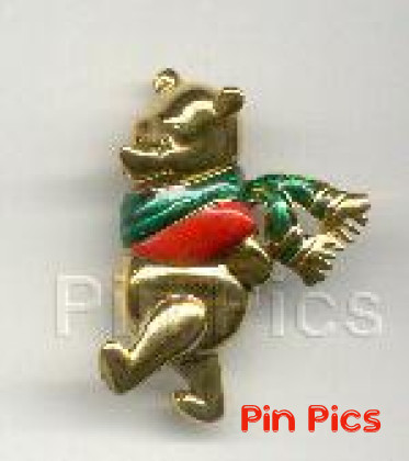 Pooh Walking and Wearing Green Scarf (Goldtone)
