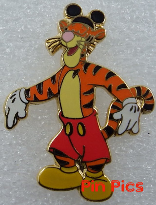 DL - Tigger - Dressed as Mickey Mouse