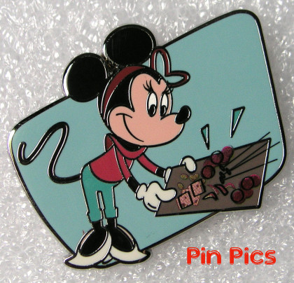 WDW - Minnie with Tray - Food and Wine Festival 2022 - Mystery