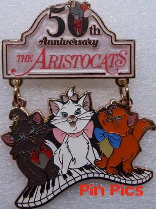 HKDL - Marie, Berlioz, and Toulouse - Aristocats 50th Anniversary