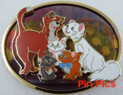 Artland - Aristocats - Family Portrait - Pin on Glass