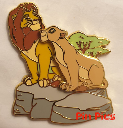 DLP - Grown Simba and Nala - Lion King