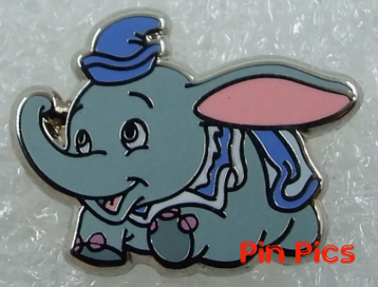 Dumbo with Blue Hat - Tiny  Kingdom  - Edition 3 - Series 1