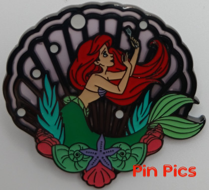 Loungefly - Ariel - Little Mermaid - Stained Glass Shell - Dinglehopper