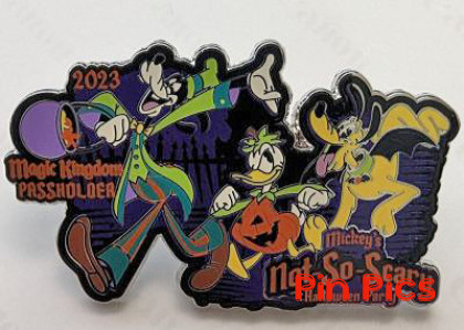 WDW - Goofy, Donald and Pluto - Mickeys Not So Scary Halloween Party - Annual Passholder