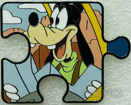 Goofy with Map - Goofy Movie - Character Connection - Puzzle - Mystery