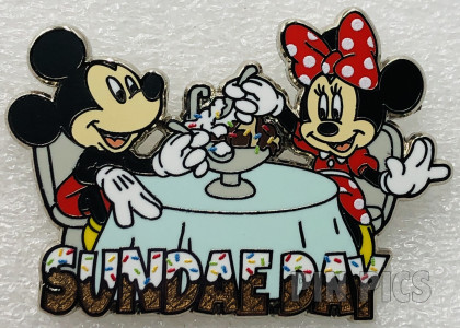 Mickey and Minnie - Sundae Day