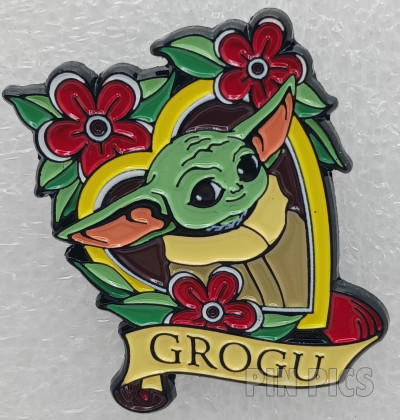 Baby Yoda / Mandalorian / Grogu galore ! (Binder pin holder from a Disney  merchandiser bought from ) : r/EnamelPins