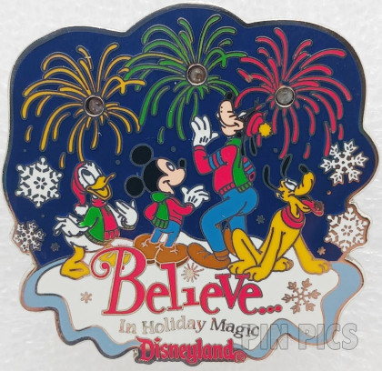 DL - Donald, Mickey Goofy, Pluto - Disneyland Believe in Holiday Magic - Light-up