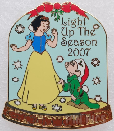 WDSB - Snow White and Dopey - Snow White and the Seven Dwarfs - Light Up The Season 2007 - Christmas