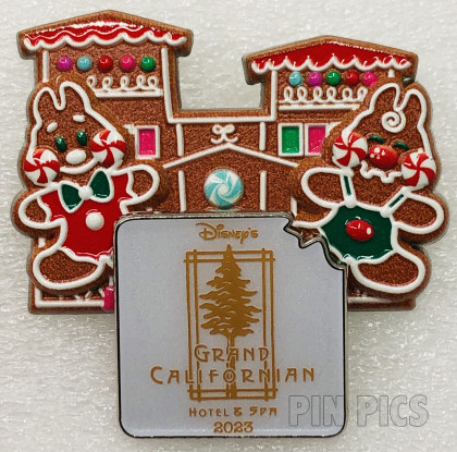 160413 - DCA - Chip, Dale - Grand Californian - Resort Gingerbread - Holiday 2023