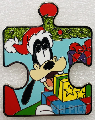 Goofy - Mickey and Friends Holidays - Character Connection - Puzzle - Mystery