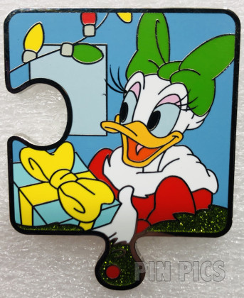 Daisy - Mickey and Friends Holidays - Character Connection - Puzzle - Mystery
