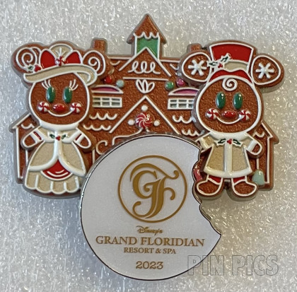 WDW - Mickey, Minnie - Grand Floridian - Resort Gingerbread - Holiday 2023 - Victorian