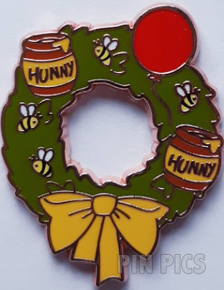 Winnie the Pooh - Christmas Wreath - Mystery