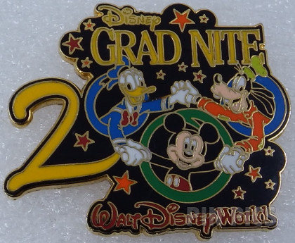 WDW - Mickey, Donald & Goofy - Grad Night 2000