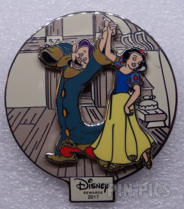 Disney Visa Rewards - Snow White, Dopey - Snow White and the Seven Dwarfs - Dancing - Slider
