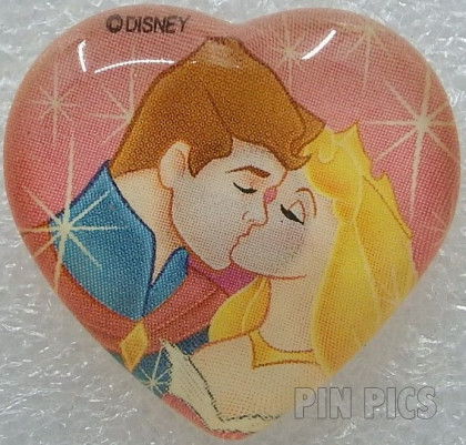 10023 - HKDL - Aurora and Prince Phillip - Sleeping Beauty - Royal Kiss - Heart - Dome - Valentine