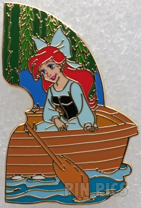 162080 - BoxLunch - Ariel - Little Mermaid - Kiss the Girl Boat Set - Valentine's Day