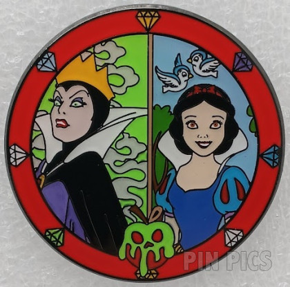 Loungefly - Evil Queen and Snow White - Princess and Villain - Mystery