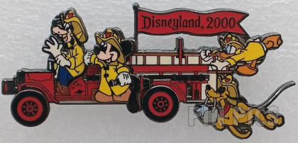 Goofy, Mickey Donald, Pluto - Disneyland 2000 Fire Engine - Moving Wheels