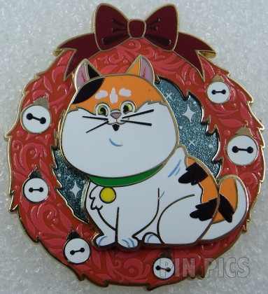 DSSH - Mochi - Holiday Cat Wreath - Big Hero 6