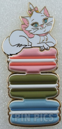 Marie with Macarons - The Aristocats