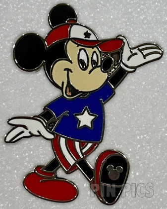 DL - 4th of July - Mickey Holidays - Hidden Disney 2024