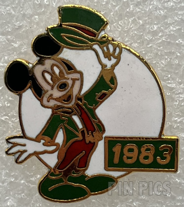 Mickey Mouse Roles Series (Mickey's Christmas Carol Bob Cratchet 1983)