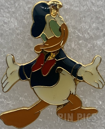 Monogram - Donald Duck - Standing Arms Out