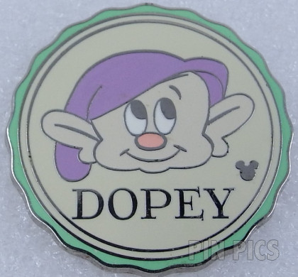 WDW - Dopey - Hidden Mickey - Dwarfs