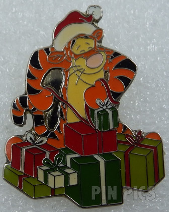 Tigger with Presents - Santa Hat - 100 Acre Collection