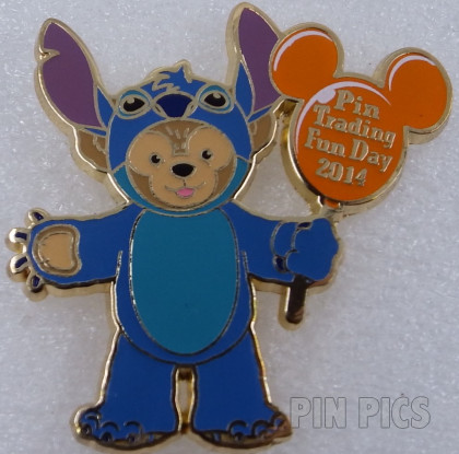 HKDL - Stitch - Duffy Dressed as Stitch - Pin Trading Fun Day 2014