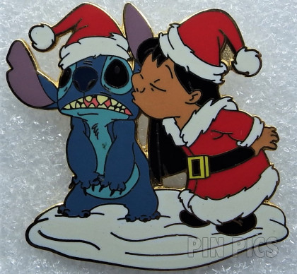 WDW - Lilo and Stitch - Kissing Santa