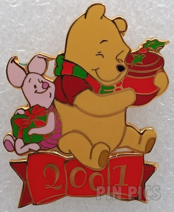 JDS - Pooh and Piglet - Presents - Christmas 2001
