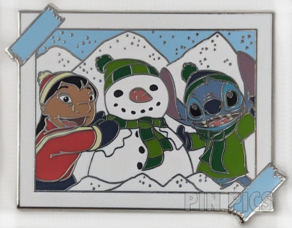 Lilo and Stitch - Building a Snowman - Stitch Photos - Mystery