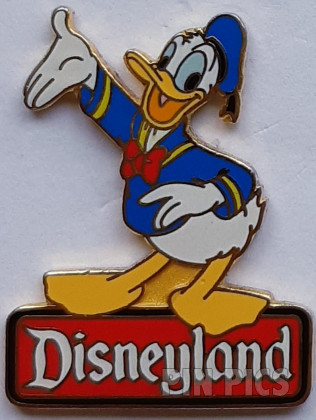 DL - Donald - Disneyland Character Sign