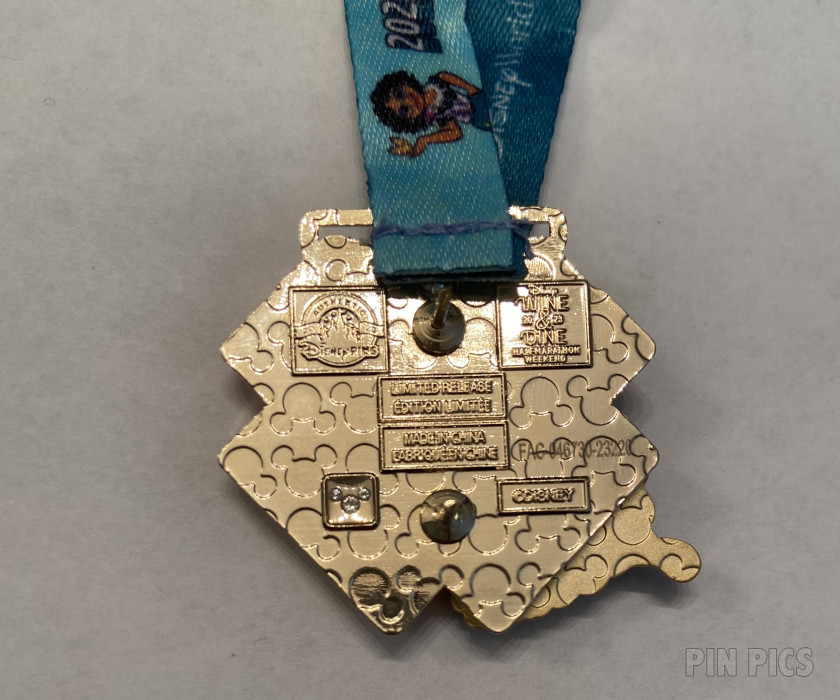 164198 - WDW - Mirabel Medal - Wine & Dine Half Marathon - Encanto