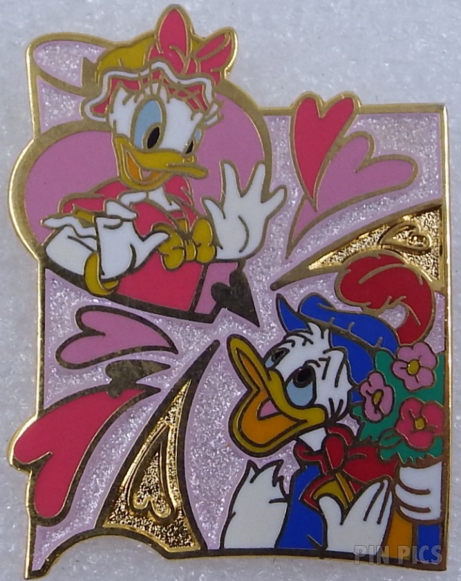 TDR - Donald & Daisy Duck - In Love - TDS