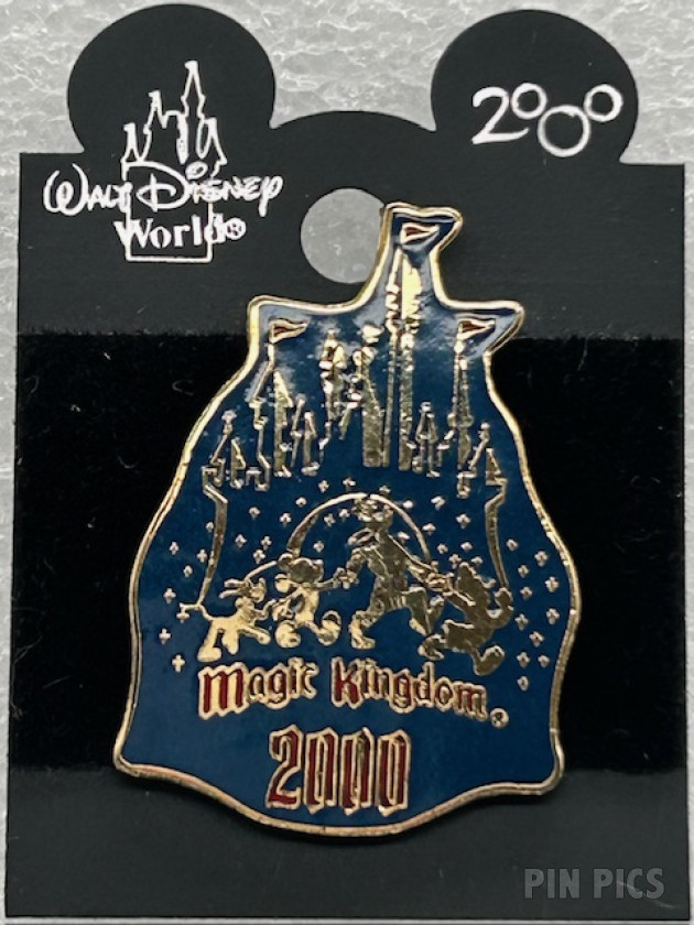 6 - WDW - Mickey, Donald, Pluto and Goofy - Castle - 2000 - Magic Kingdom