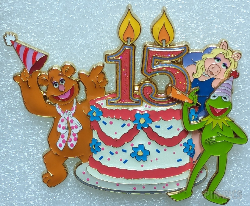 DEC - Kermit, Miss Piggy, Fozzie - D23 15th Anniversary Cake - Muppets
