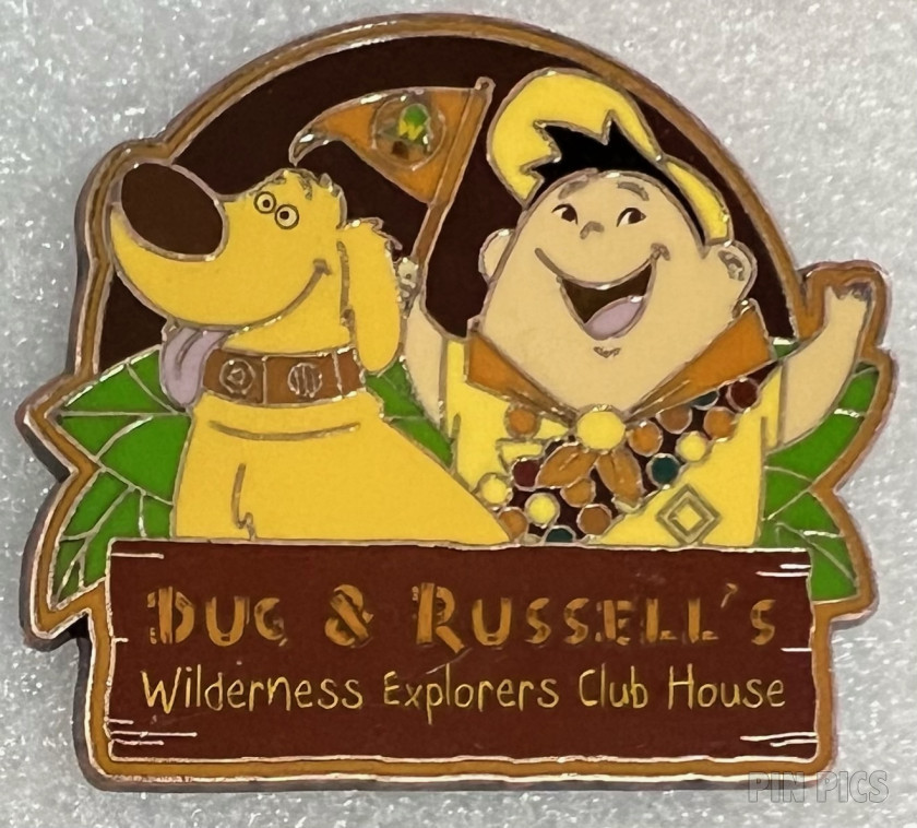 WDW - Dug and Russell - Wilderness Explorers Club House - Animal Kingdom - Cast Exclusive - Pixar - Up