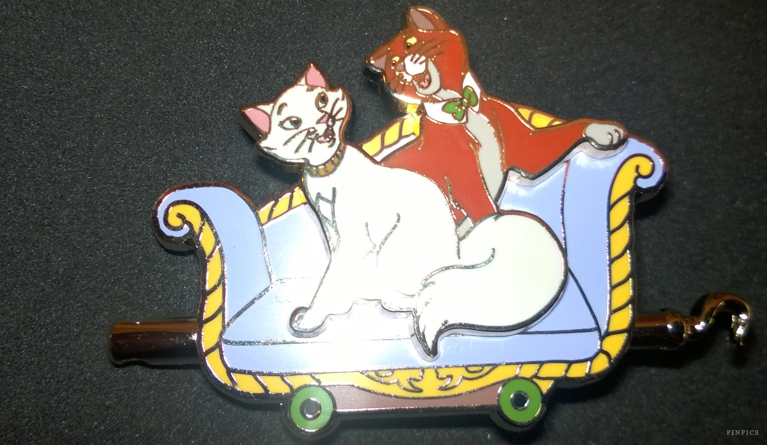 DSSH - Duchess and OMalley - Aristocats - Cat Train - Couch