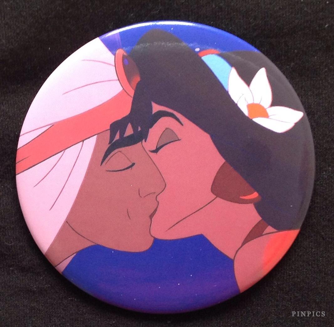 JDS - Aladdin and Jasmine The Balcony Kiss - Button 